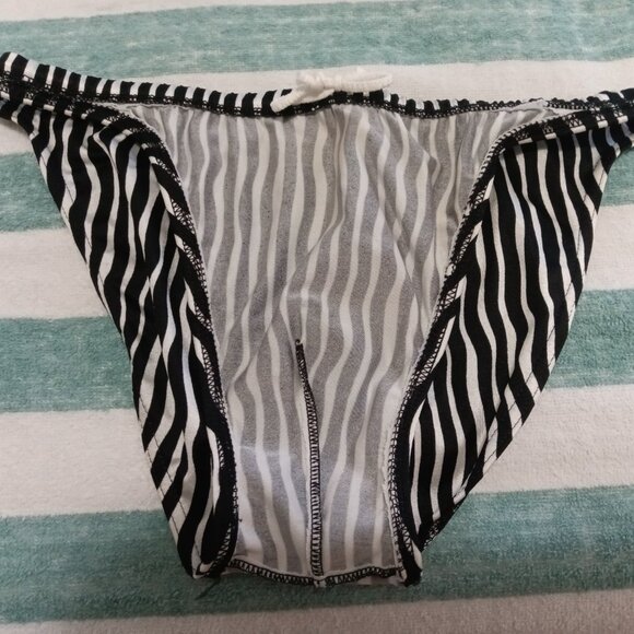 RARE VINTAGE 1" HOM SWIM BRIEF, SIZE 32", BLACK / WHITE STRIPES (*) (Pre-Owned) - Picture 5 of 7